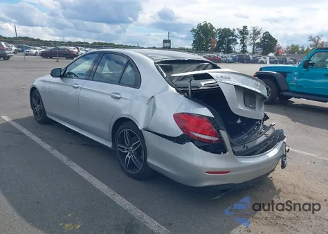 2019 Mercedes-Benz E 300 4Matic из США, поврежденный, VIN WDDZF4KB4KA662808